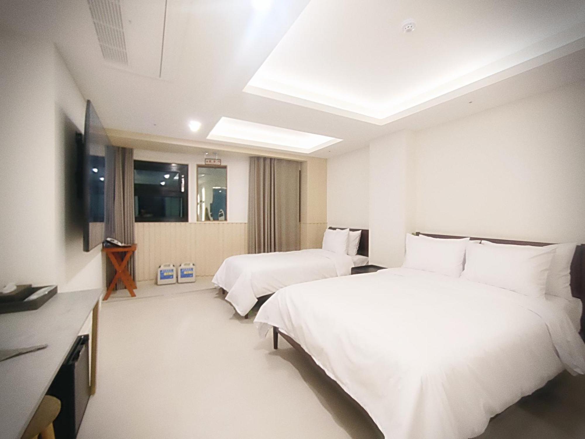 Bluebird Hotel Incheon Exterior foto